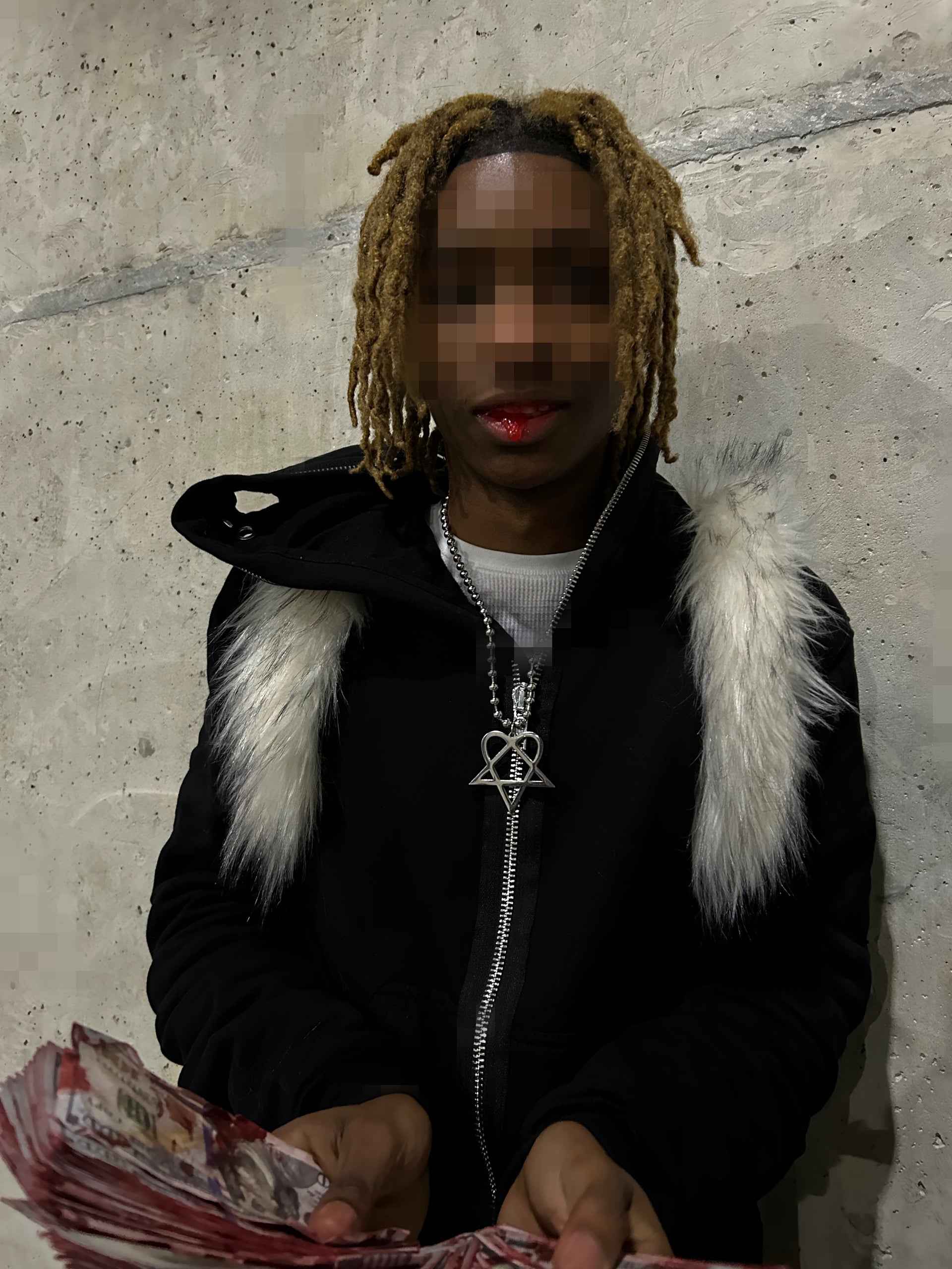 V1 "FH HEARTAGRAM" CHAIN